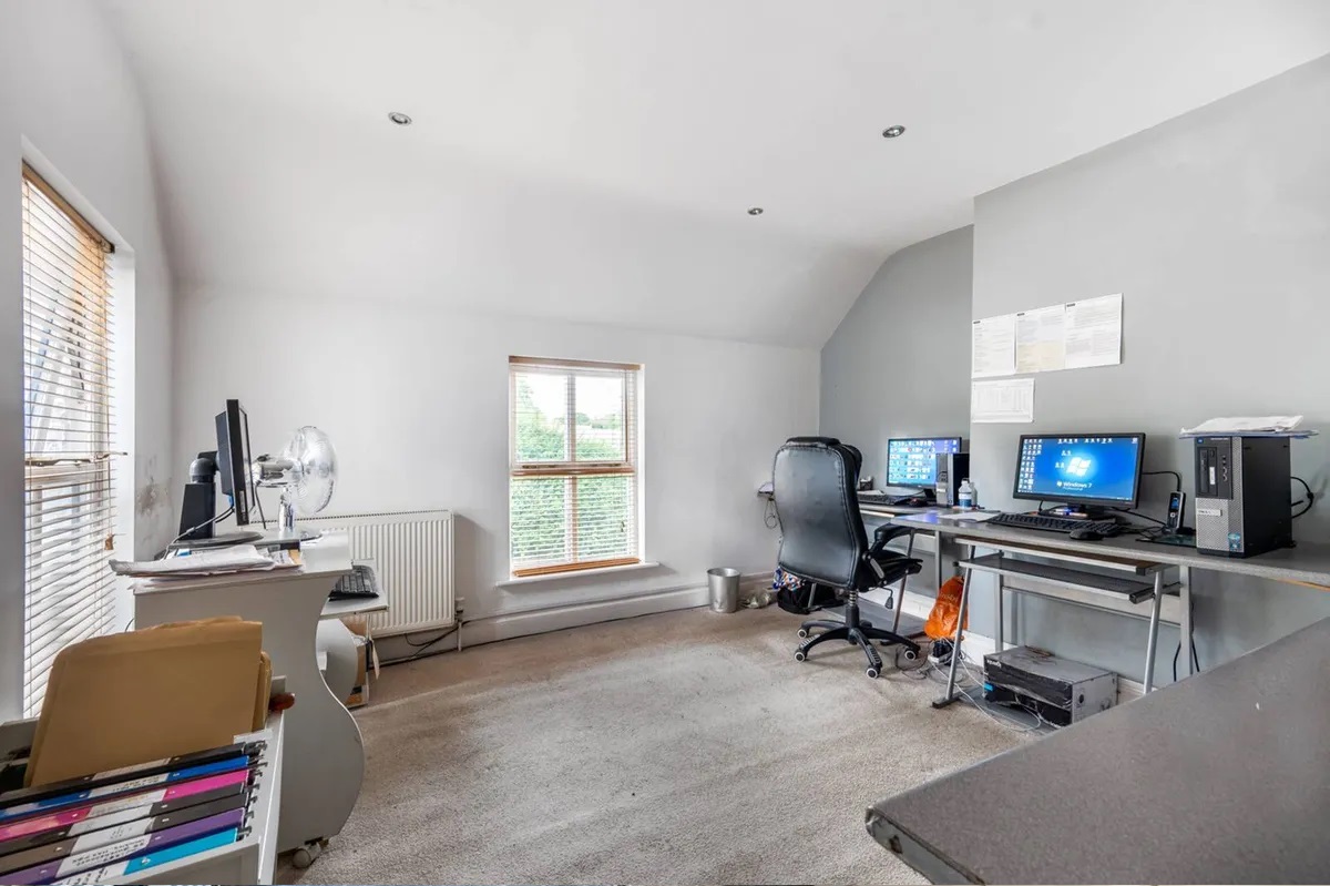 4 Bedroom Detached House Checkmate. Estate Agents in Wembley