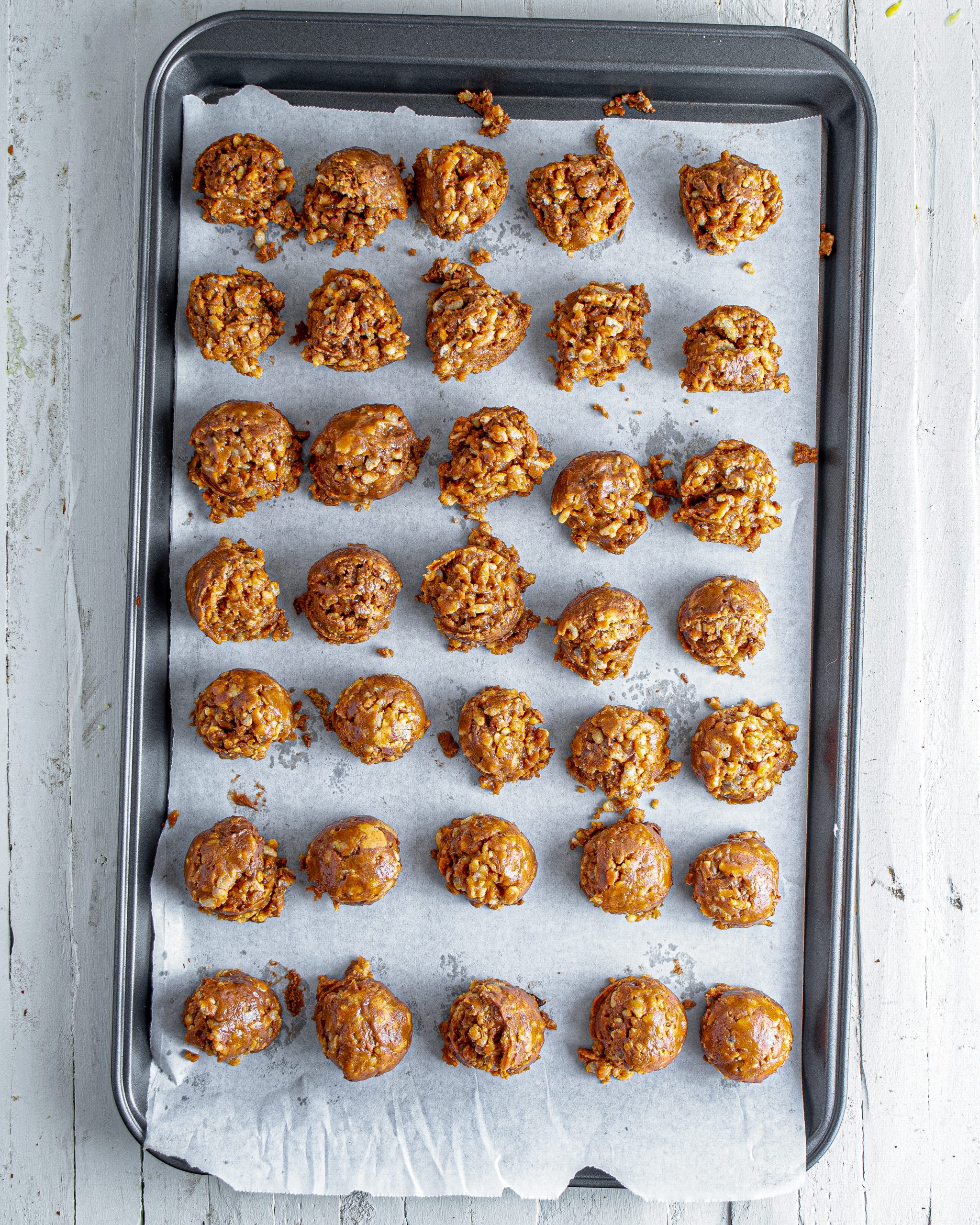 No Bake Reese’s Krispy Cookies CheekyKitchen