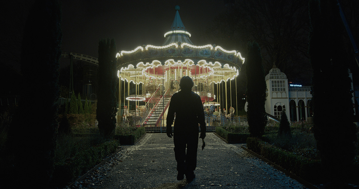 《萬聖劫》影評：當遊樂園成了屠殺洩恨的刑場！