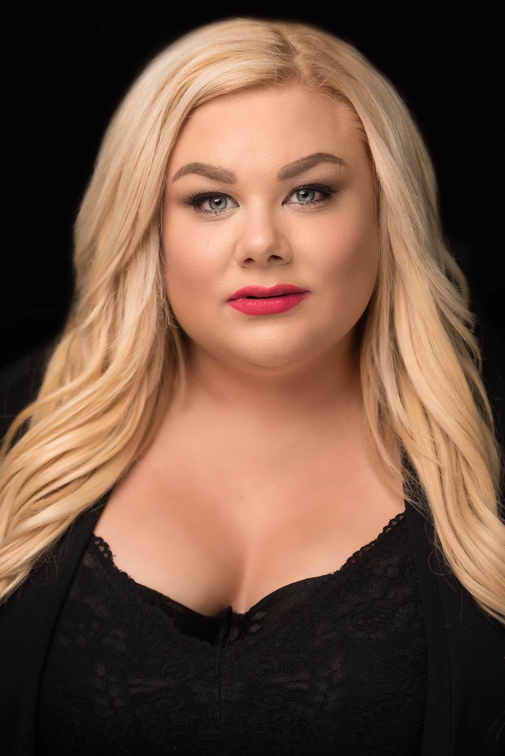 Carly Jibson gets candid about her role as the hottie Vivian in 'The