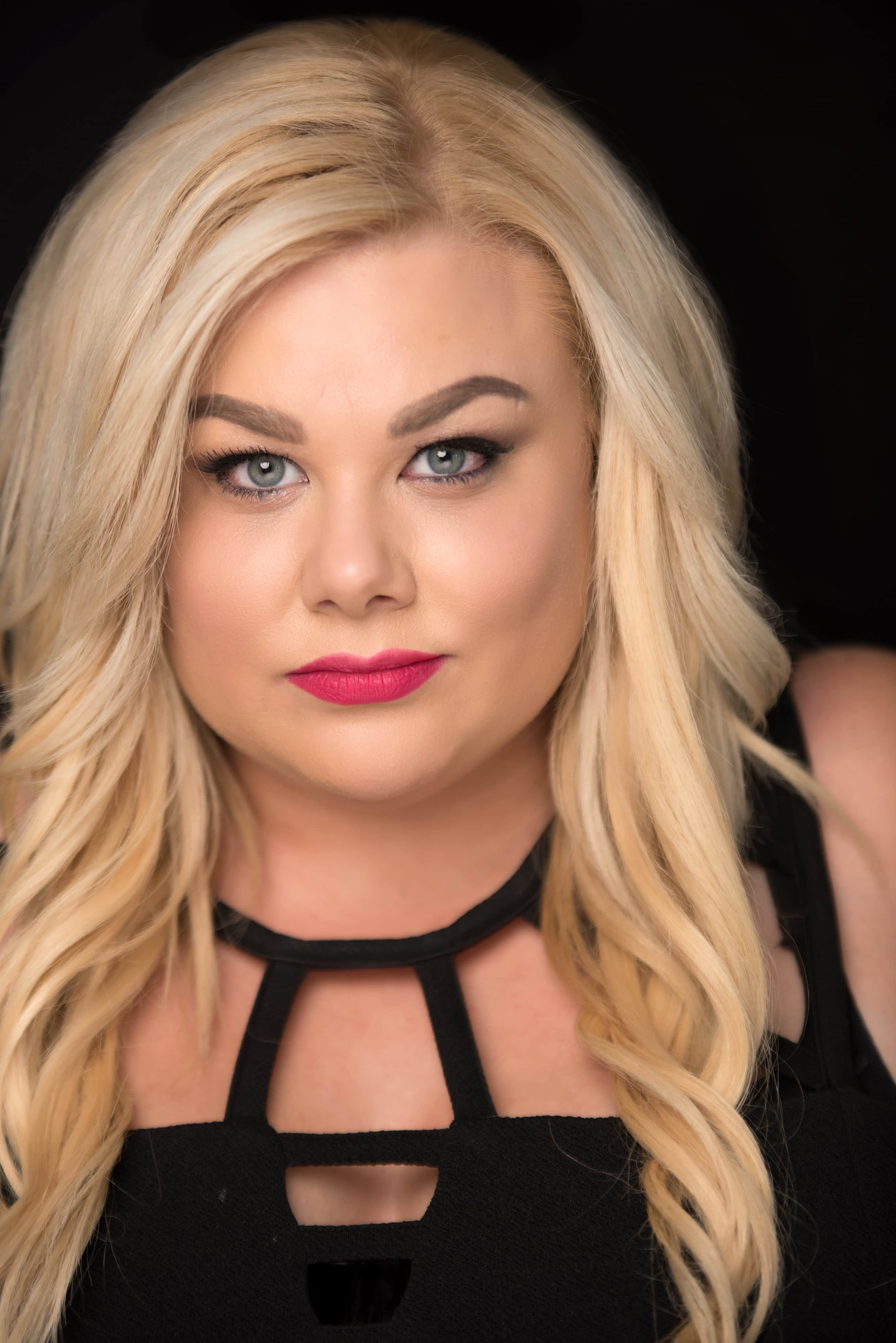 Carly Jibson gets candid about her role as the hottie Vivian in 'The