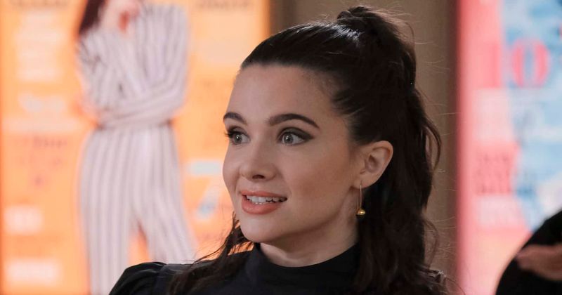 'The Bold Type' Season 4 Episode 13 Jane copes with identity crisis