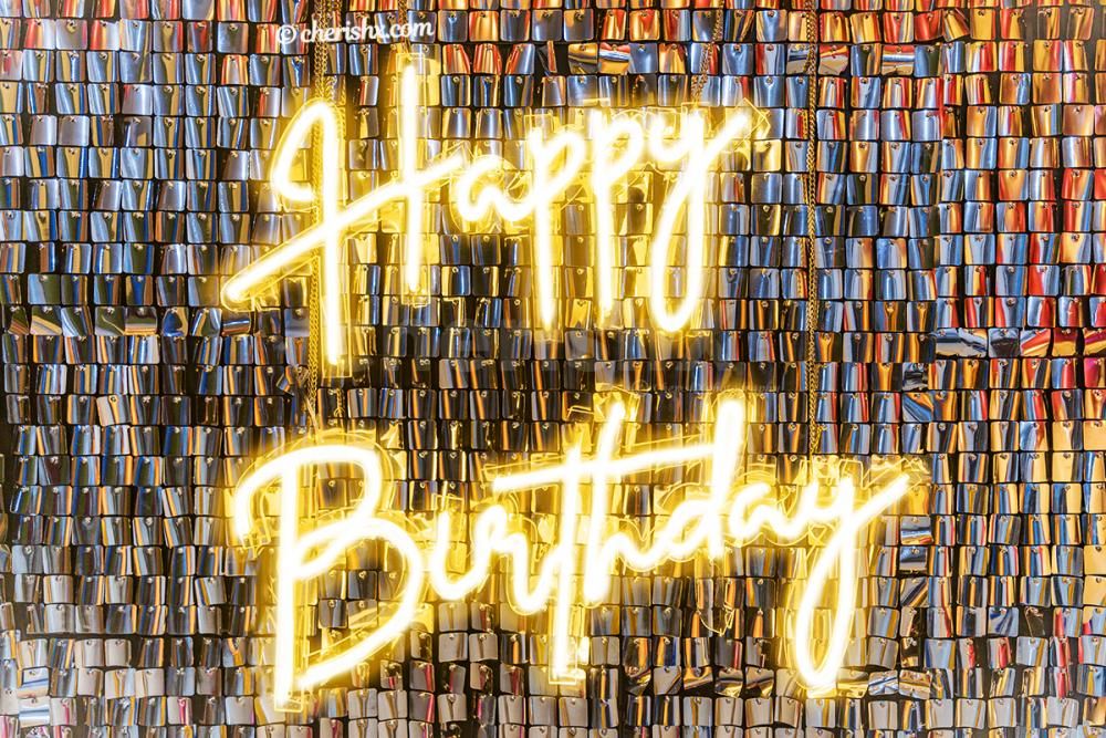 A Breathtaking Pink and Silver Neon Lights Decor with Sequin Wall