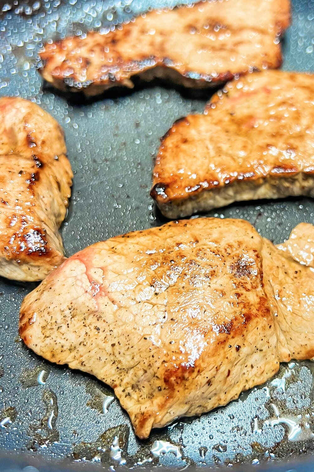 How to Make Skillet Sizzle Steaks with Mushroom Gravy Chef Alli