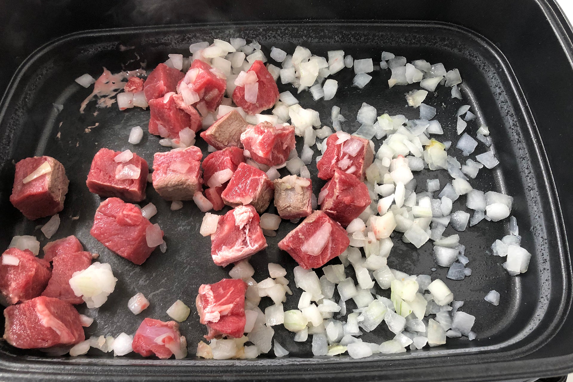 Can You Use a Pan on an Electric Griddle? Chefiit