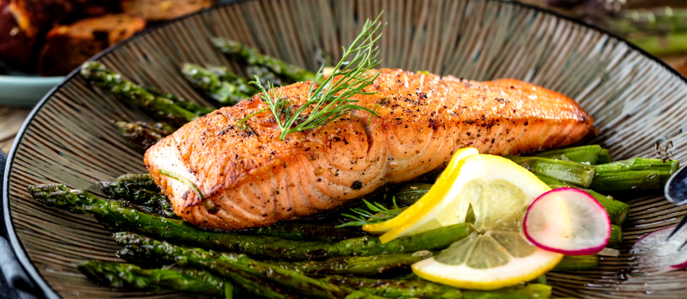 Salmon & Asparagus Robert Irvine