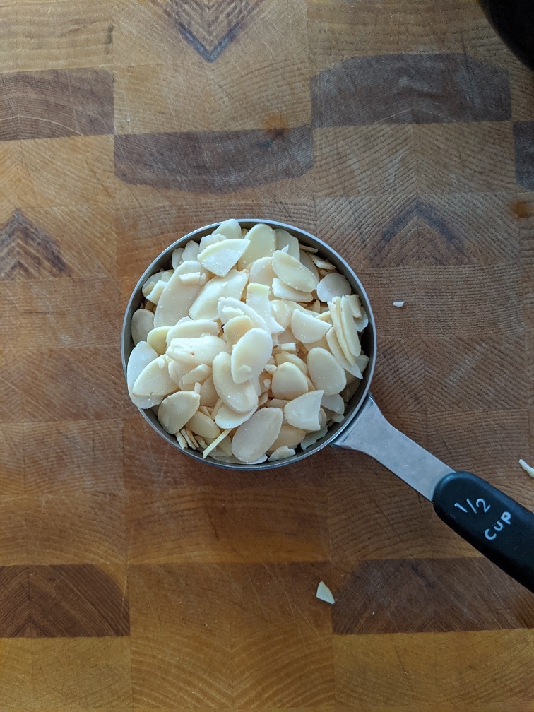 Delicious Italian Almond Meringue Cookies