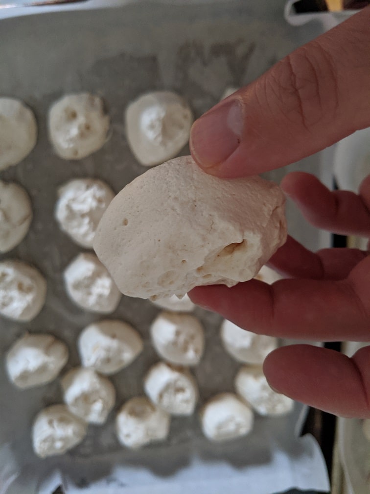 Delicious Italian Almond Meringue Cookies