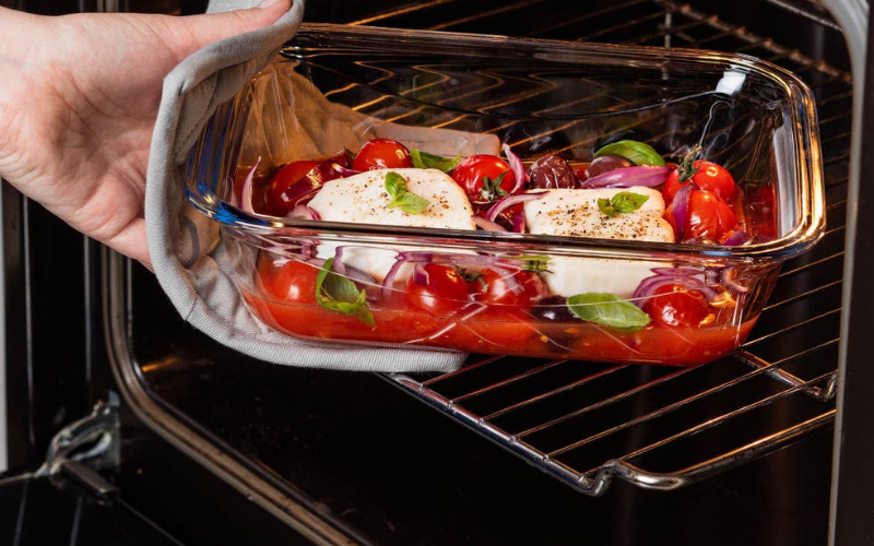 Can You Microwave Cold Pyrex? Is It Safe to Reheat Pyrex?