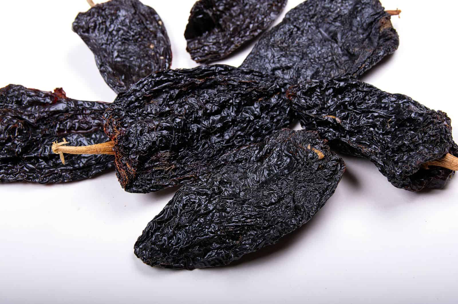 Finding The Best Substitute For Ancho Chiles 15 Options