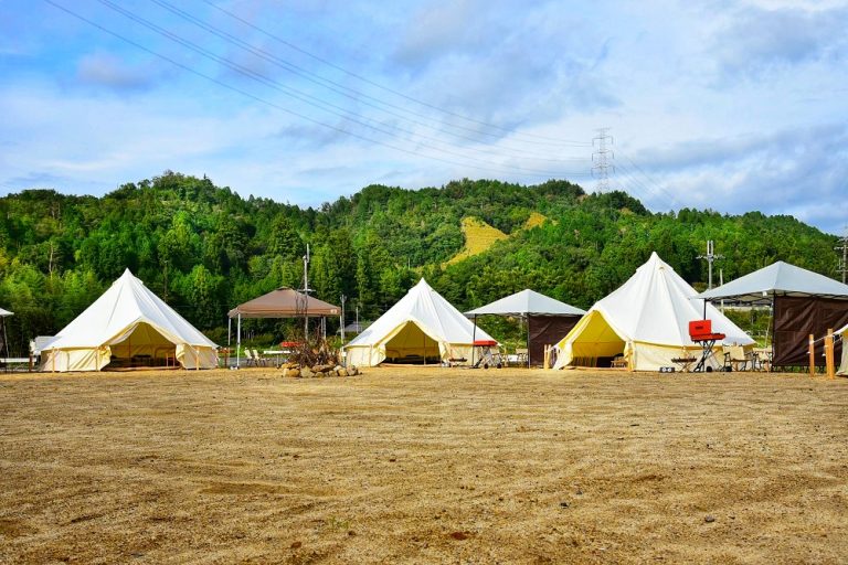 【9/10オープン】[信楽キャンプ 北欧ハウス]手ぶらでOKなカジュアルグランピングから、こだわりのオートキャンプまで。思い切り遊んだ後のお