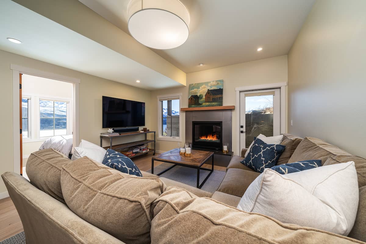 Chelan Real Estate 132 Goldfinch Ln Lake View Homes for Sale