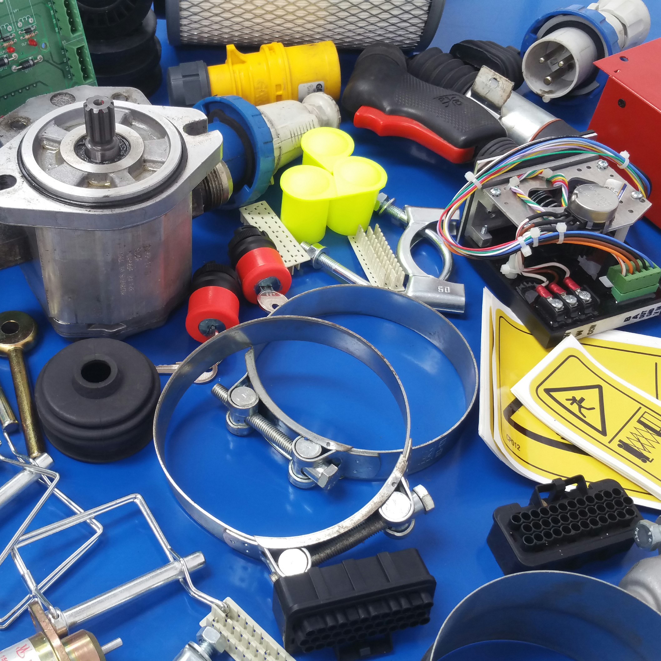 Cherry Picker Service & Parts Cherry Picker