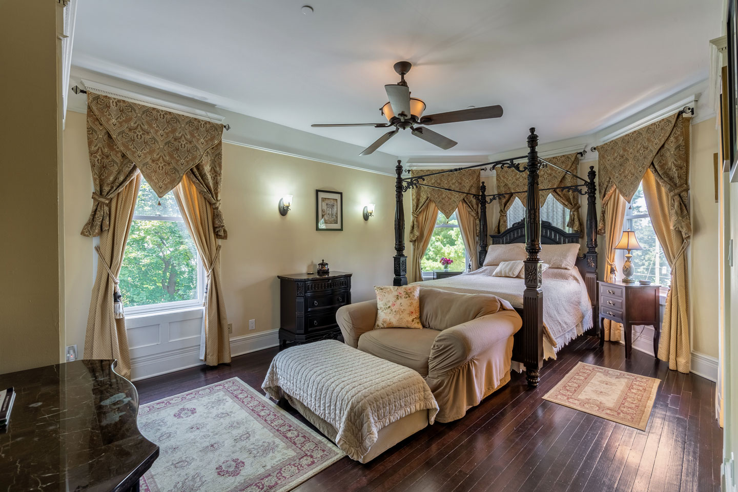 Cherry Tree Inn B&B Groundhog Day House Woodstock, IL