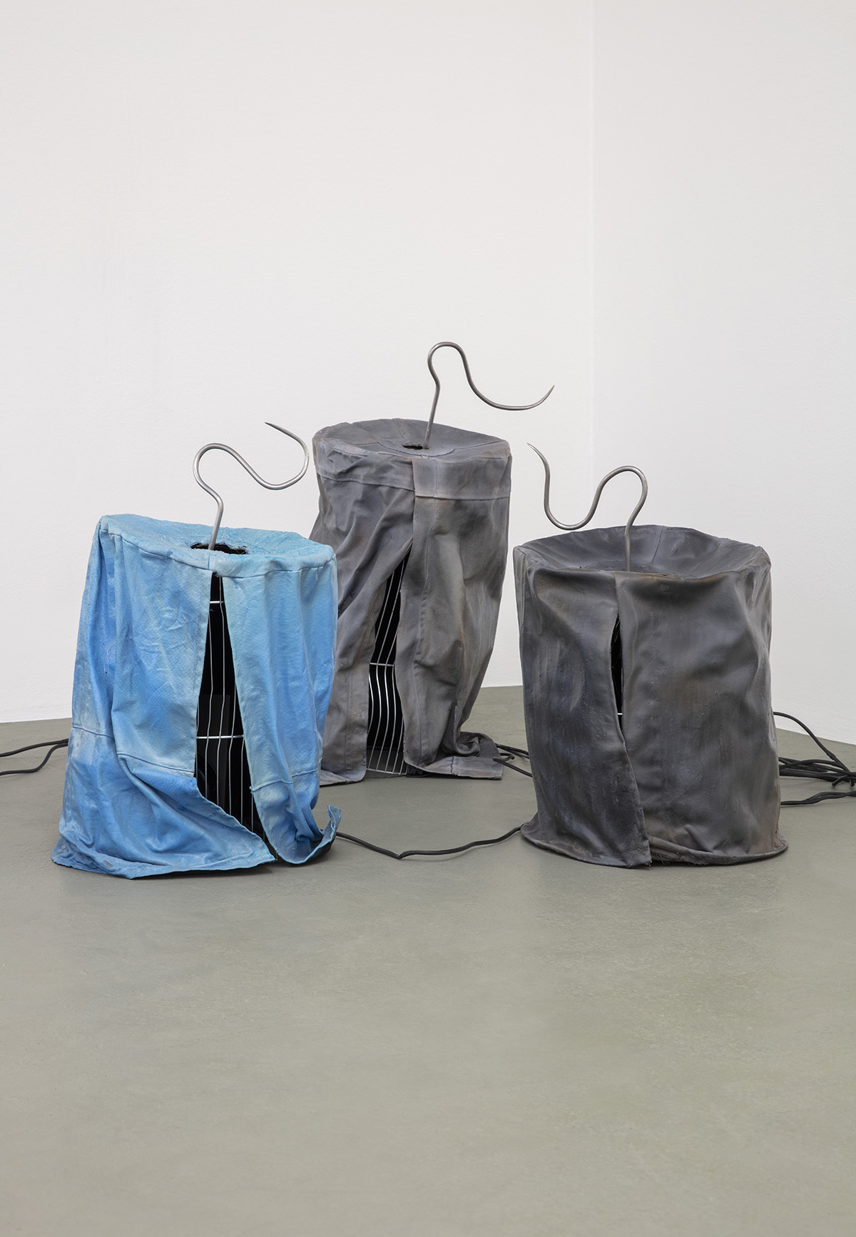 Ryder MoreyWealeSinging at a loud party6 March 17 April 2021