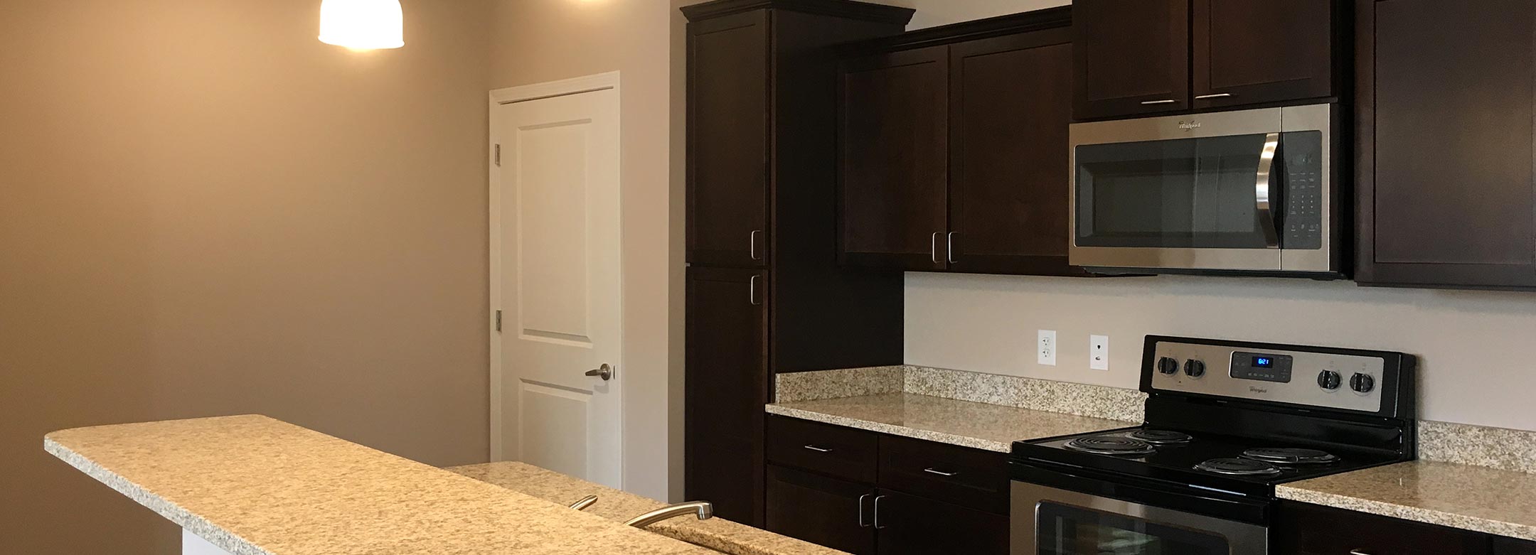 Lee's Summit Apartments near me & Lee's Summit Townhomes near me