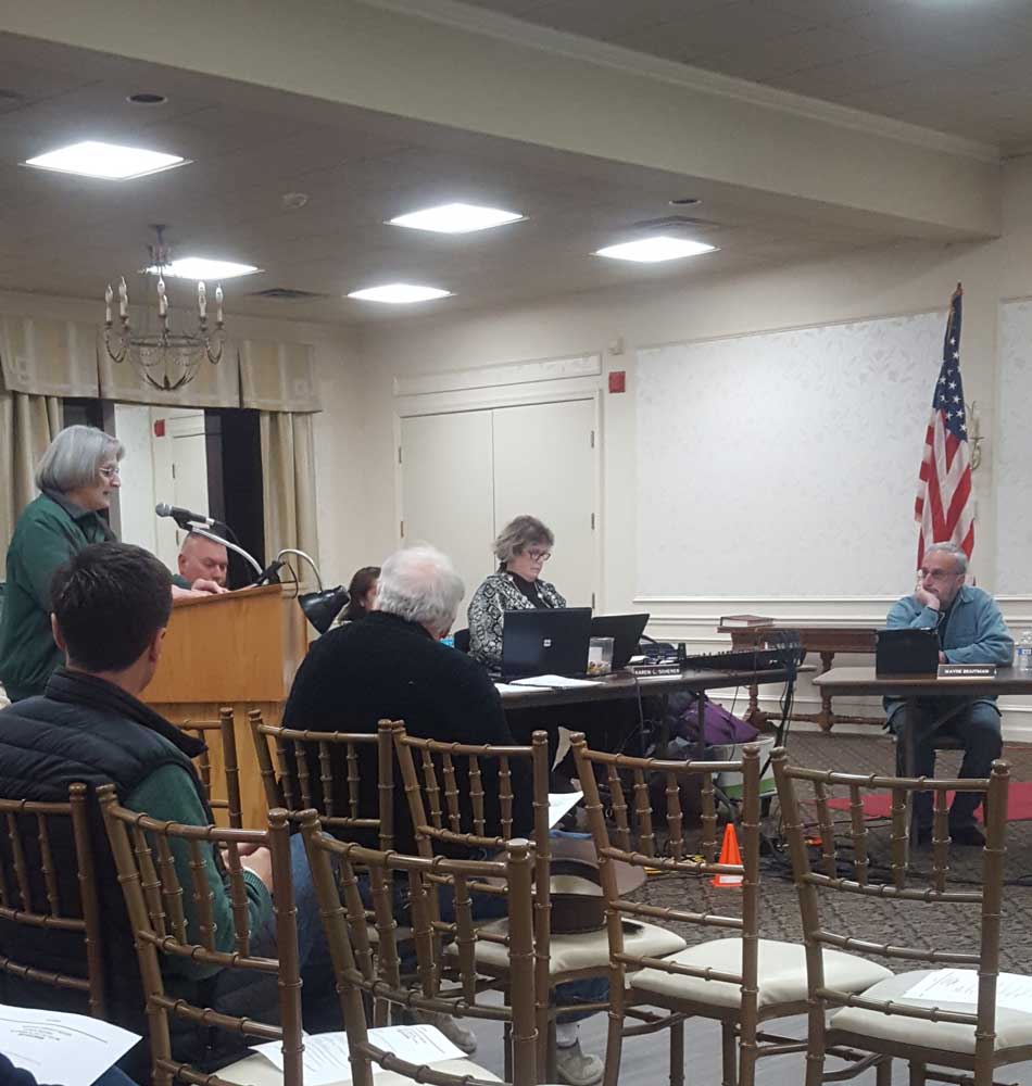 Sq. council addresses tragedy, community relations