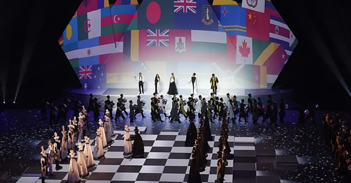 Unveiling the Average Number of Moves in a Chess Game Remote Chess