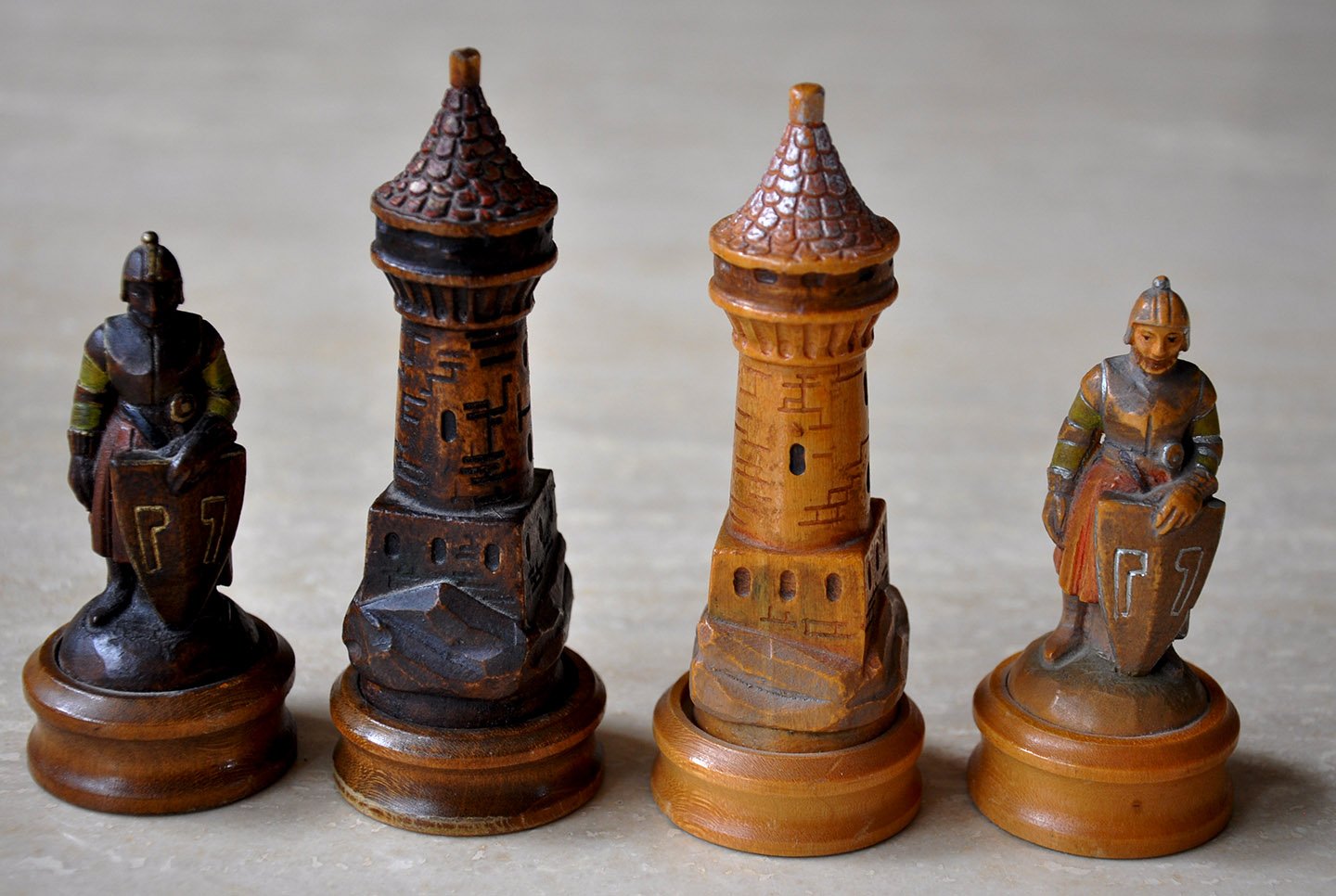 Anri King Arthur Chess Set