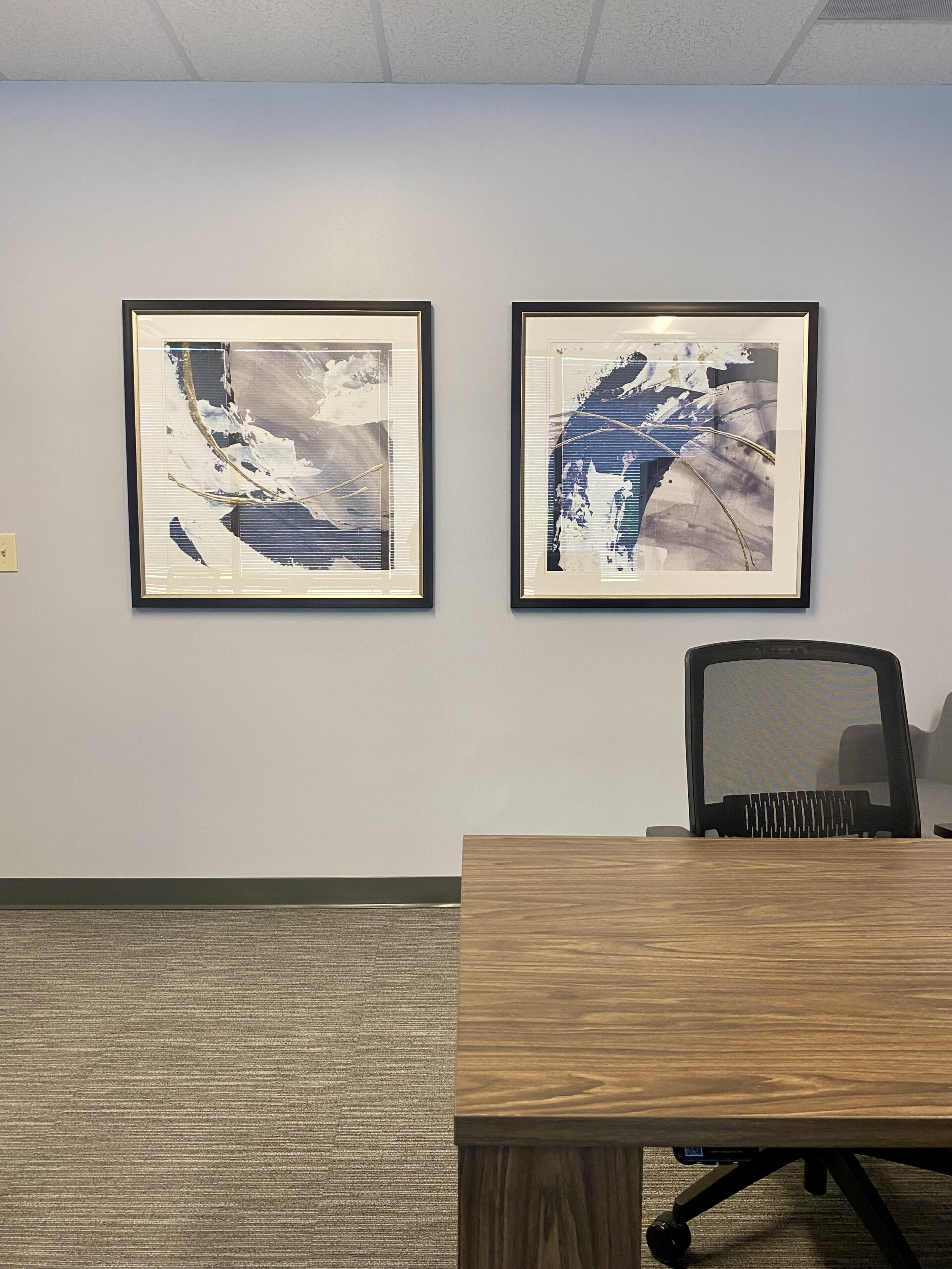 The Impact of Custom Framing on Employee Productivity and Happiness