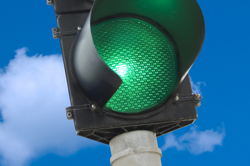 Turning right at traffic lights with no green arrow Chevron Driving