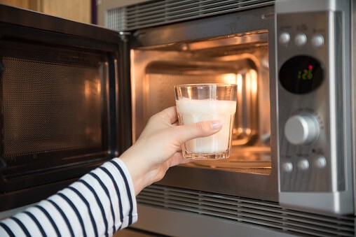 How To Boil Milk In Microwave. Quick and Easy Guide