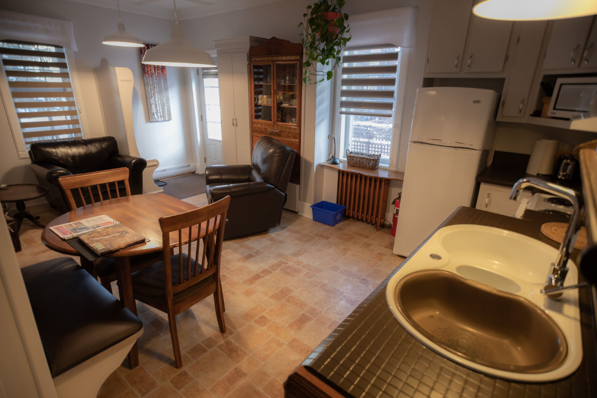 Demander une réservation Chez Gustave La Sarre, QC Hébergement