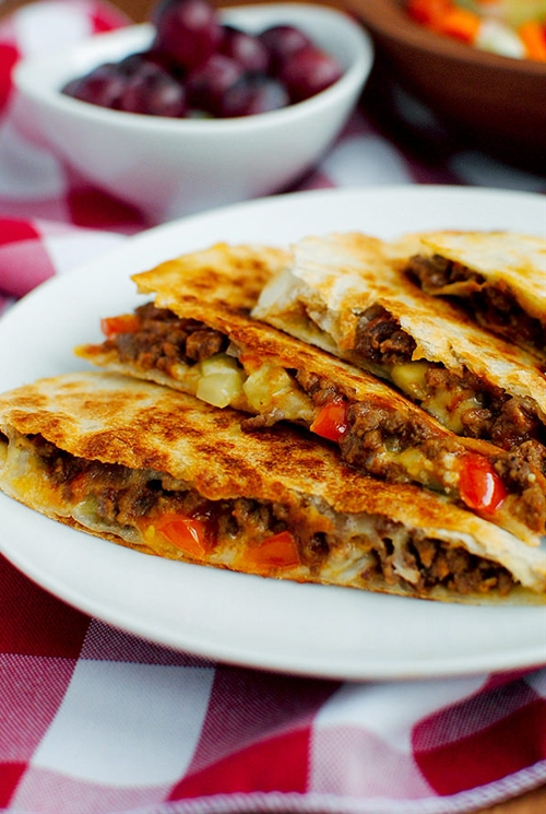Cheeseburger Quesadillas recipe Chefthisup