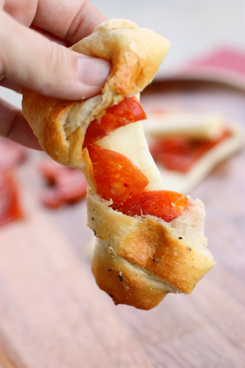 Pepperoni Cheese Stick Roll Ups recipe Chefthisup