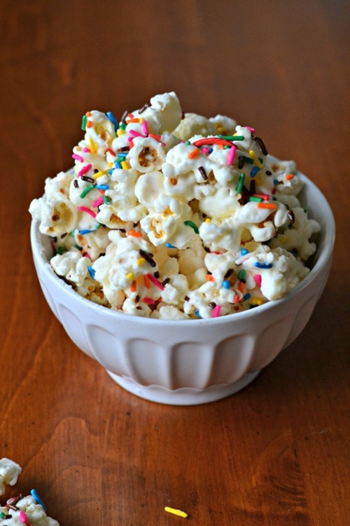 Funfetti Popcorn recipe Chefthisup