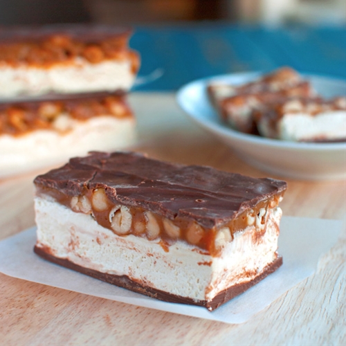 Homemade Snickers Candy Bars recipe Chefthisup