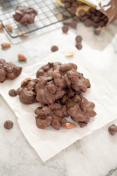 Dark Chocolate Almond Clusters recipe Chefthisup