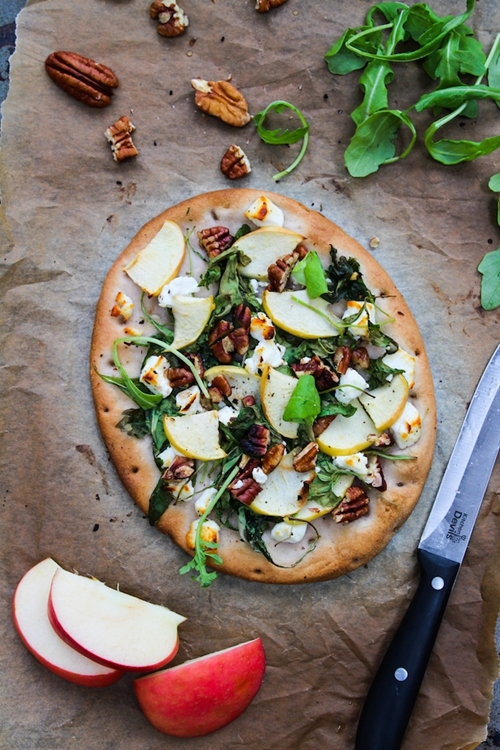 Arugula Apple and Goats Cheese Flatbread recipe Chefthisup