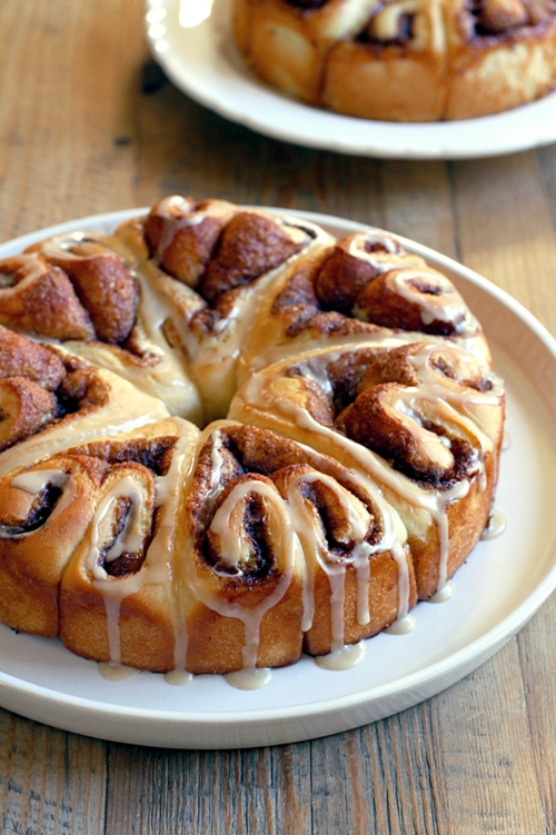 Sour Cream Cinnamon Rolls with Coffee Glaze recipe Chefthisup