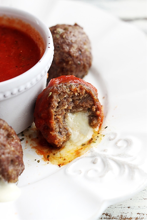 Slow Cooker Mozzarella Stuffed Meatballs recipe Chefthisup