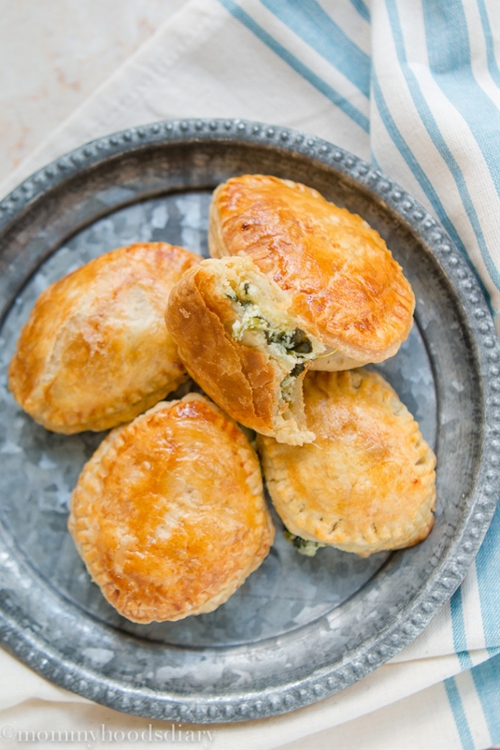 Spinach and Cheese Hand Pies recipe Chefthisup