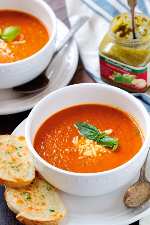 Secret Ingredient Tomato Basil Soup recipe Chefthisup
