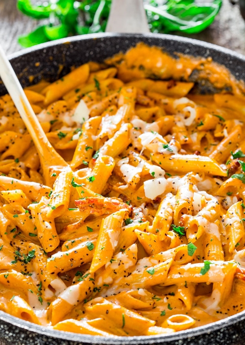 Roasted Red Pepper and Pecan Pesto Penne recipe Chefthisup