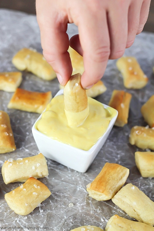 Pretzel Bites with Honey Mustard Dipping Sauce recipe Chefthisup