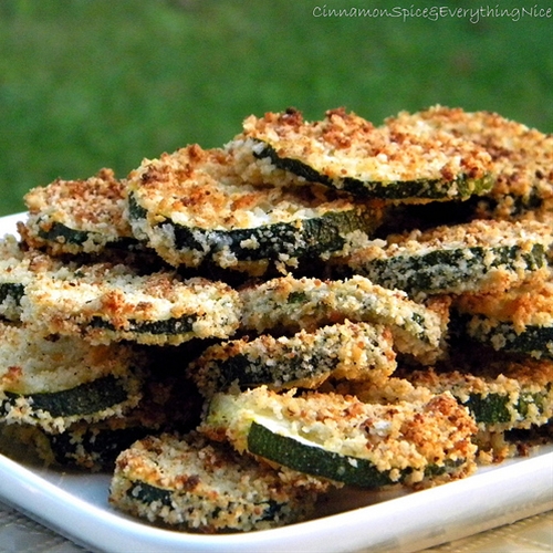 Oven Fried Zucchini Chips with Basil Dipping Sauce recipe Chefthisup