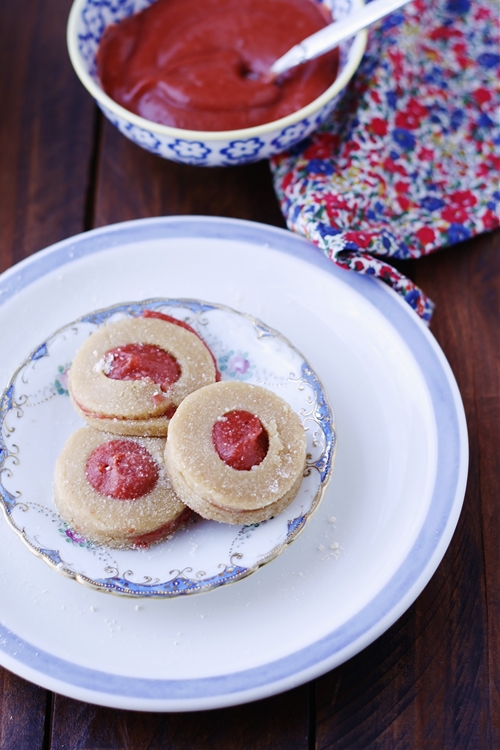 Raw Strawberry Coconut Jam Cookies recipe Chefthisup