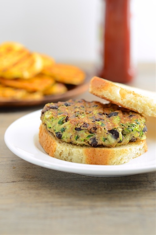 Zucchini and Black Bean Veggie Burgers (vegan) recipe Chefthisup