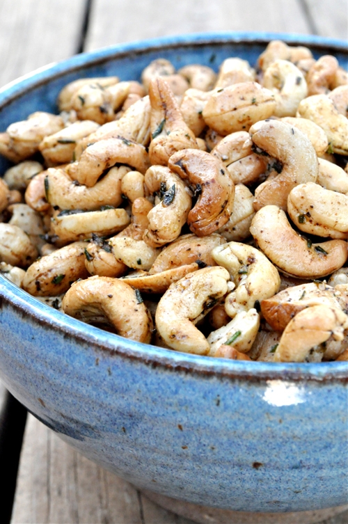Spicy Roasted Cashews recipe Chefthisup