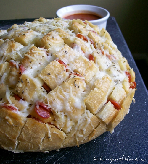 Pepperoni Pizza PullApart Bread recipe Chefthisup