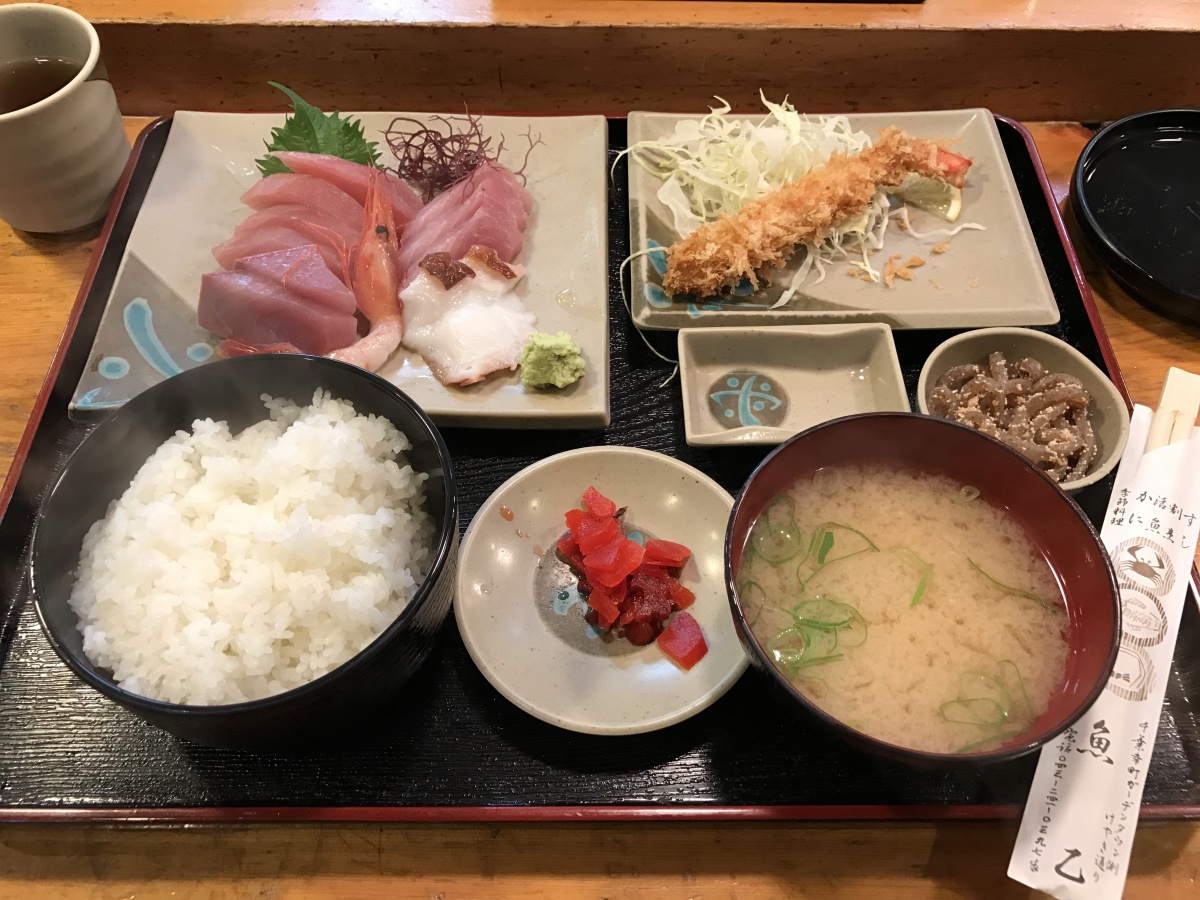 魚乙 本日のおすすめランチ 刺身定食（カ ちばみなとjp (小ネタ No.1538)
