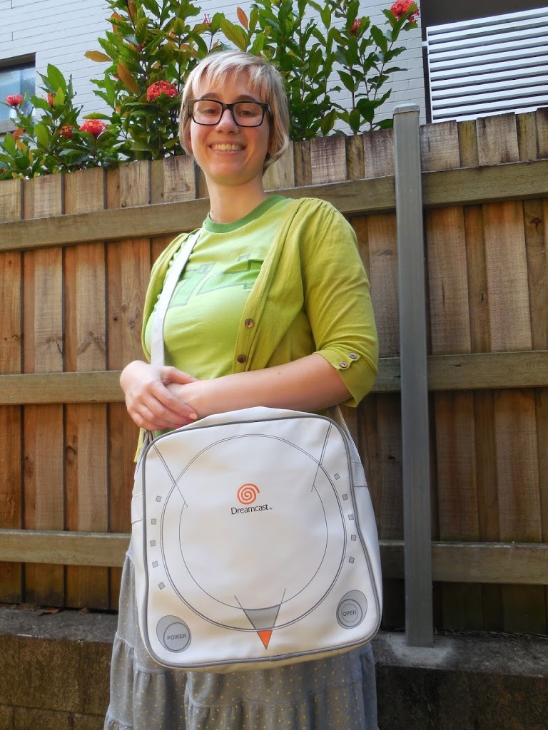 Insert Coin Clothing Dreamcast bag review Chic Pixel