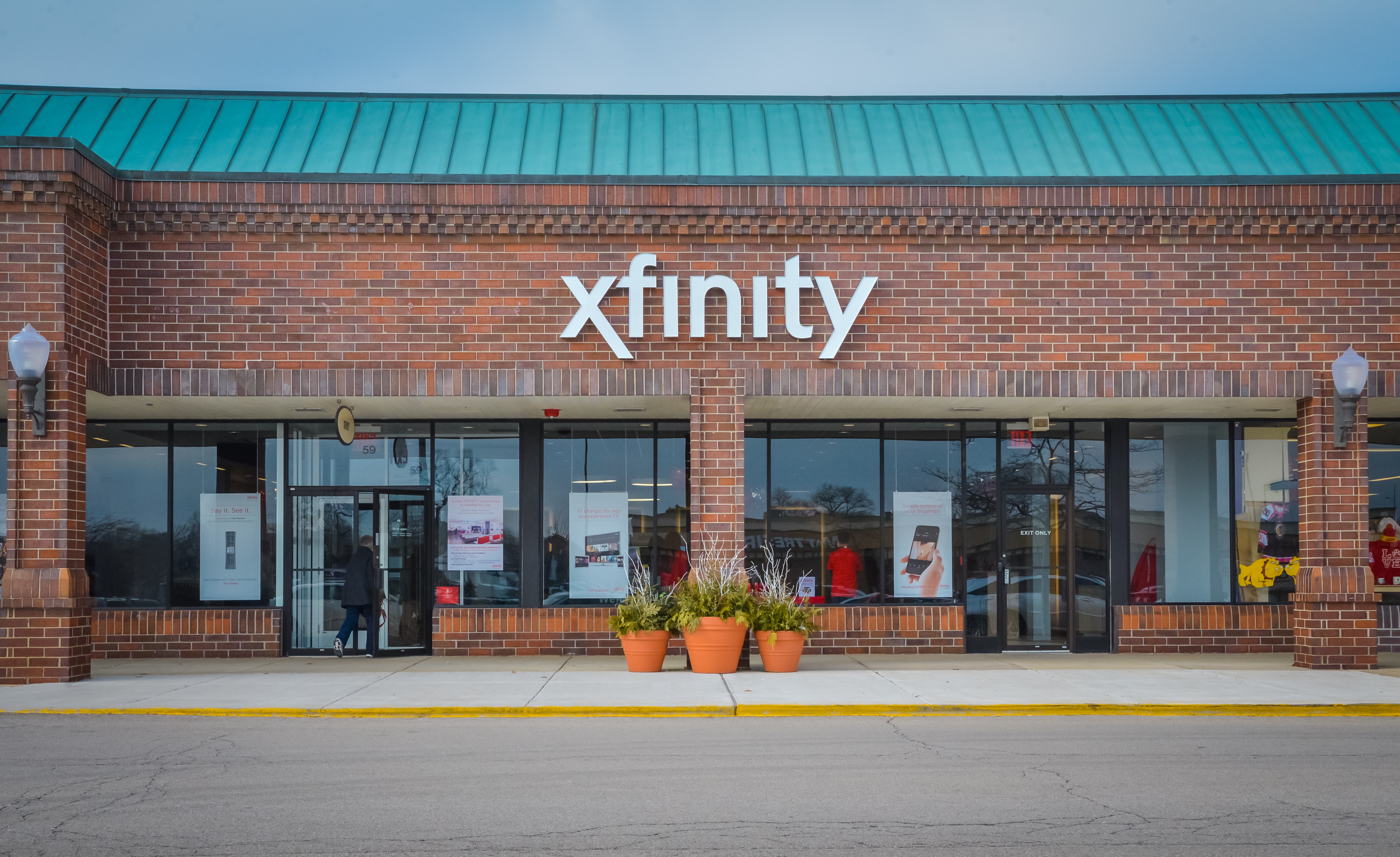 XFINITY Store Officially Opens in Batavia, IL