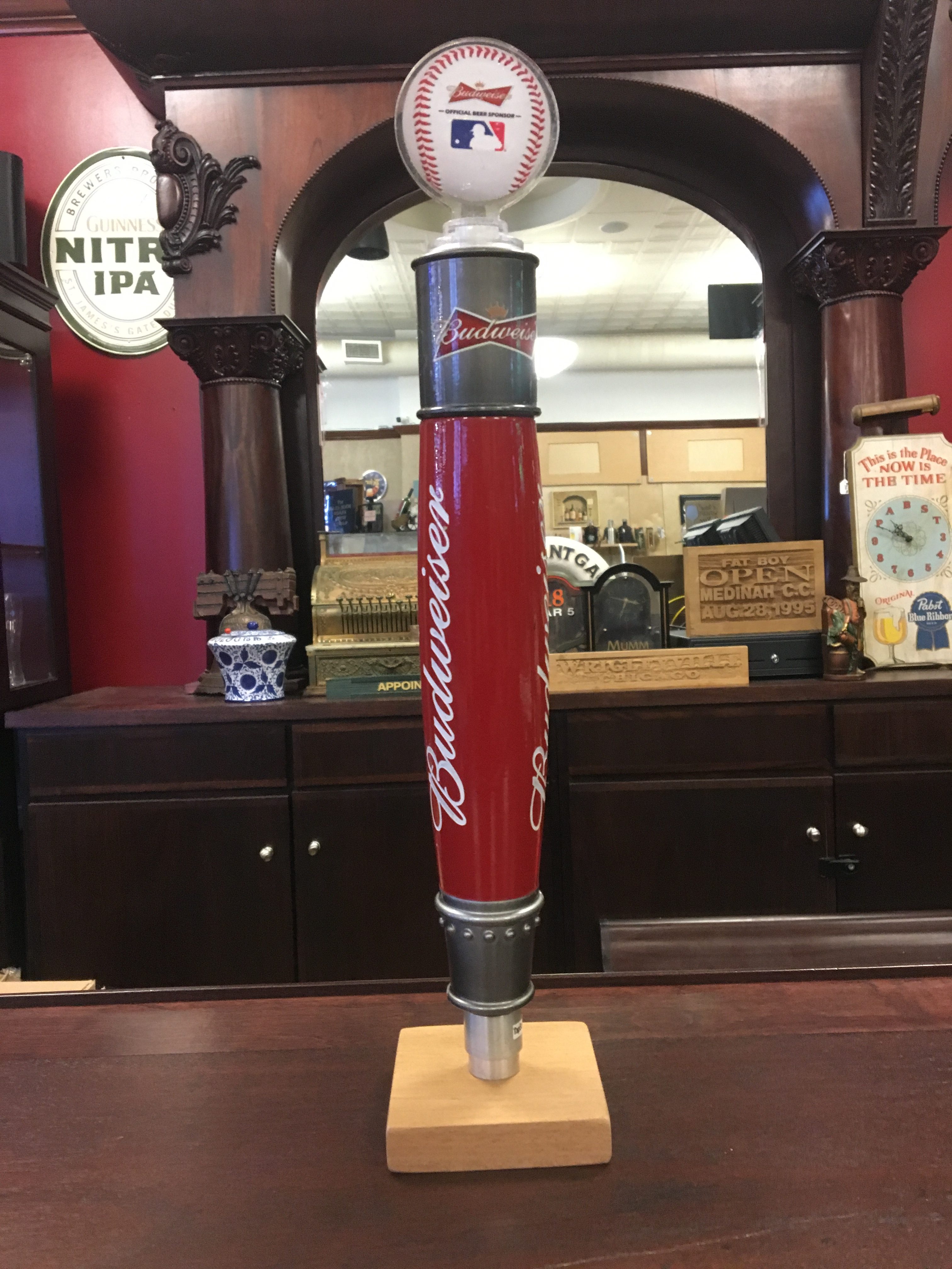 Budweiser Official MLB Sponsor Tap Handle Chicago Bar Store Bar