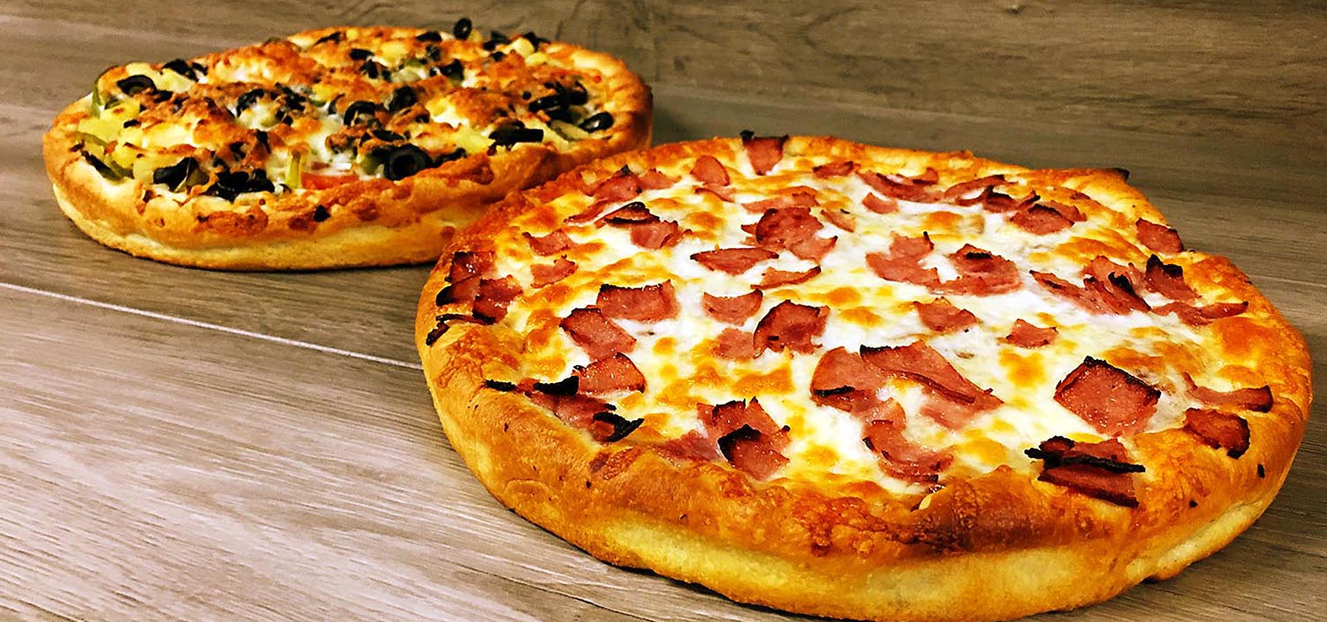 Chicago Deep Dish Pizza Wetaskiwin Deep Dish Golden Crisp