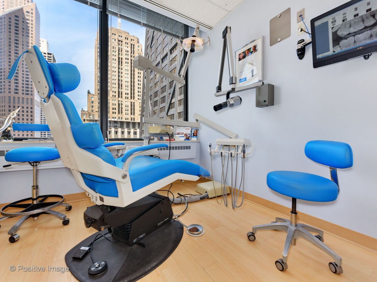 0010 (1) Chicago Dental Solutions